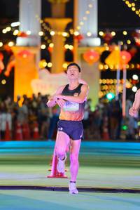 BIB: 10000, 50092
                            <button type="button" onclick="openModal(21769209)" class="btn btn-primary btn-sm float-right btn-popup" data-toggle="modal" data-target=".modal-high-quality">
                        <i class="fas fa-shopping-cart"></i> Add to Cart
                    </button>
                                            <button type="button" onclick="isThisMe(21769209, true)" class="btn btn-success btn-sm float-right btn-popup btn-isme hidden" data-toggle="tooltip" data-placement="bottom" title="นี่คือรูปของคุณใช่ไหม คลิกที่นี่เพื่อเอาเข้าอัลบั้ม">
                        <i class="fas fa-plus"></i> Add to album
                    </button>
                    <button type="button" onclick="isThisMe(21769209, false)" class="btn btn-warning btn-sm float-right btn-popup btn-isnotme hidden">
                        <i class="fas fa-ban"></i> Remove from album
                    </button>